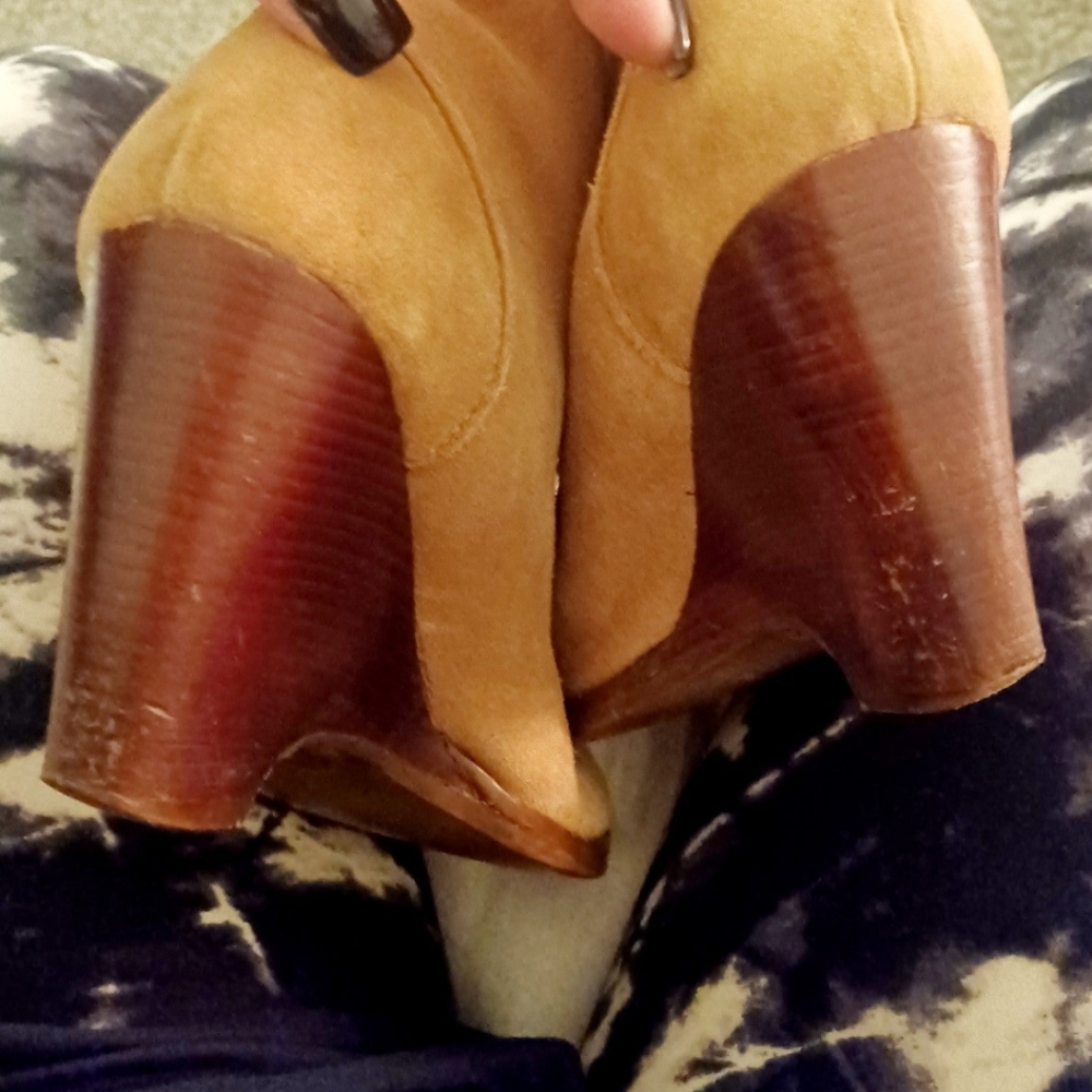 Michael Kors suede wedges - Picture 6 of 8